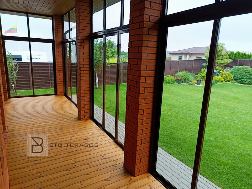 Terasų stiklinimo pavyzdys
