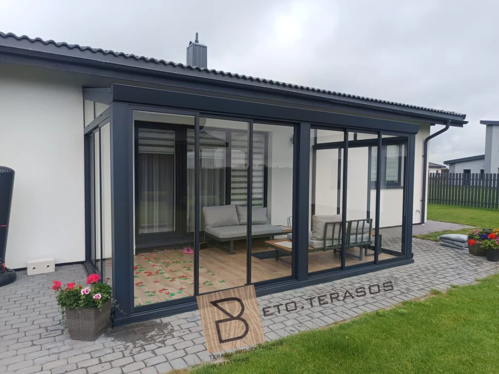 Terasų stiklinimo pavyzdys