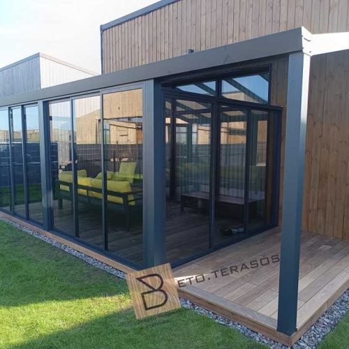 Terasų stiklinimo pavyzdys